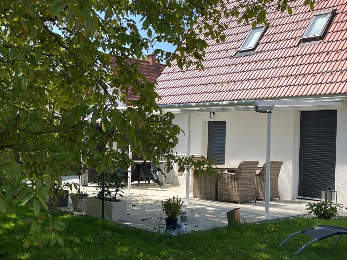 Haus Mit Garten Familie Pabst Maria Lankowitz Exterior foto